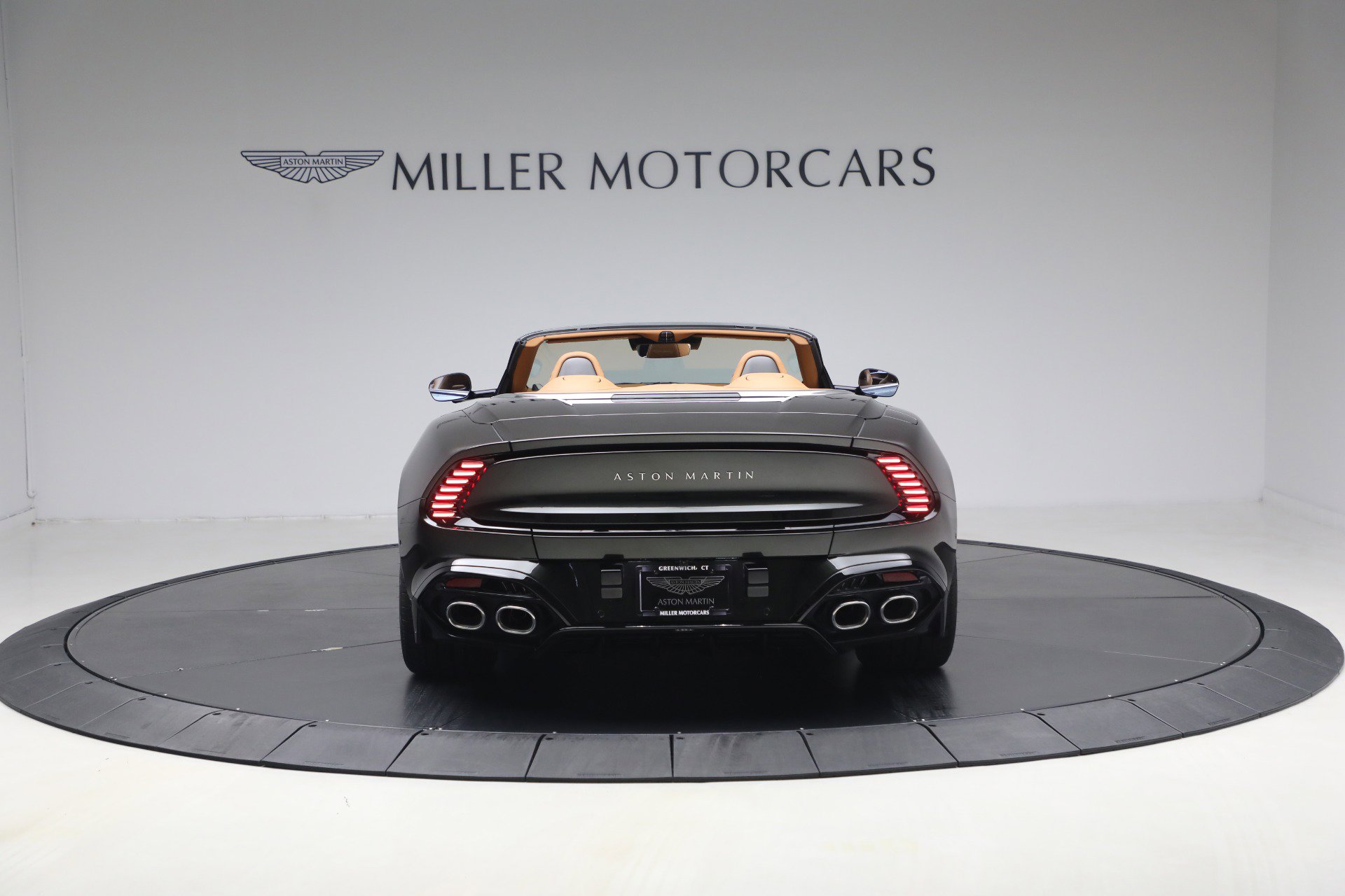 New 2026 Aston Martin Vanquish Volante image 6