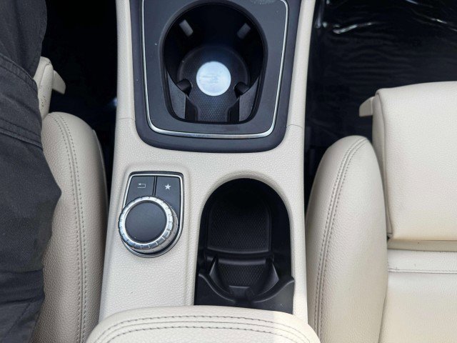 Used 2020 Mercedes-Benz GLA 250 image 34