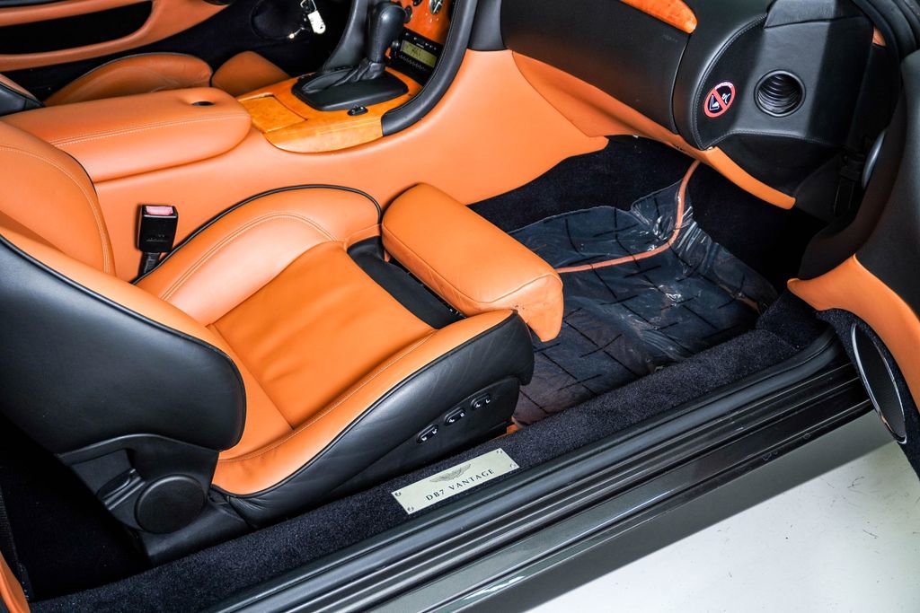Used 2002 Aston Martin DB7 Vantage RWD image 19