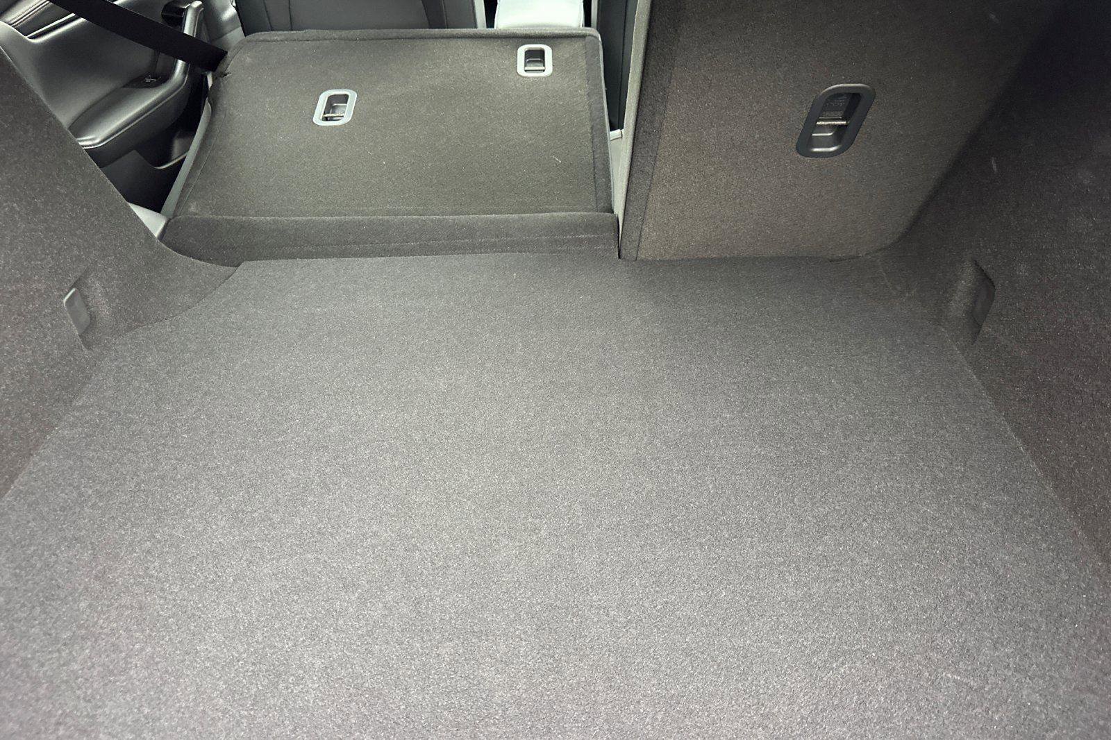 New 2026 MAZDA MAZDA3 2.5 S Hatchback w/ Premium Pkg image 14