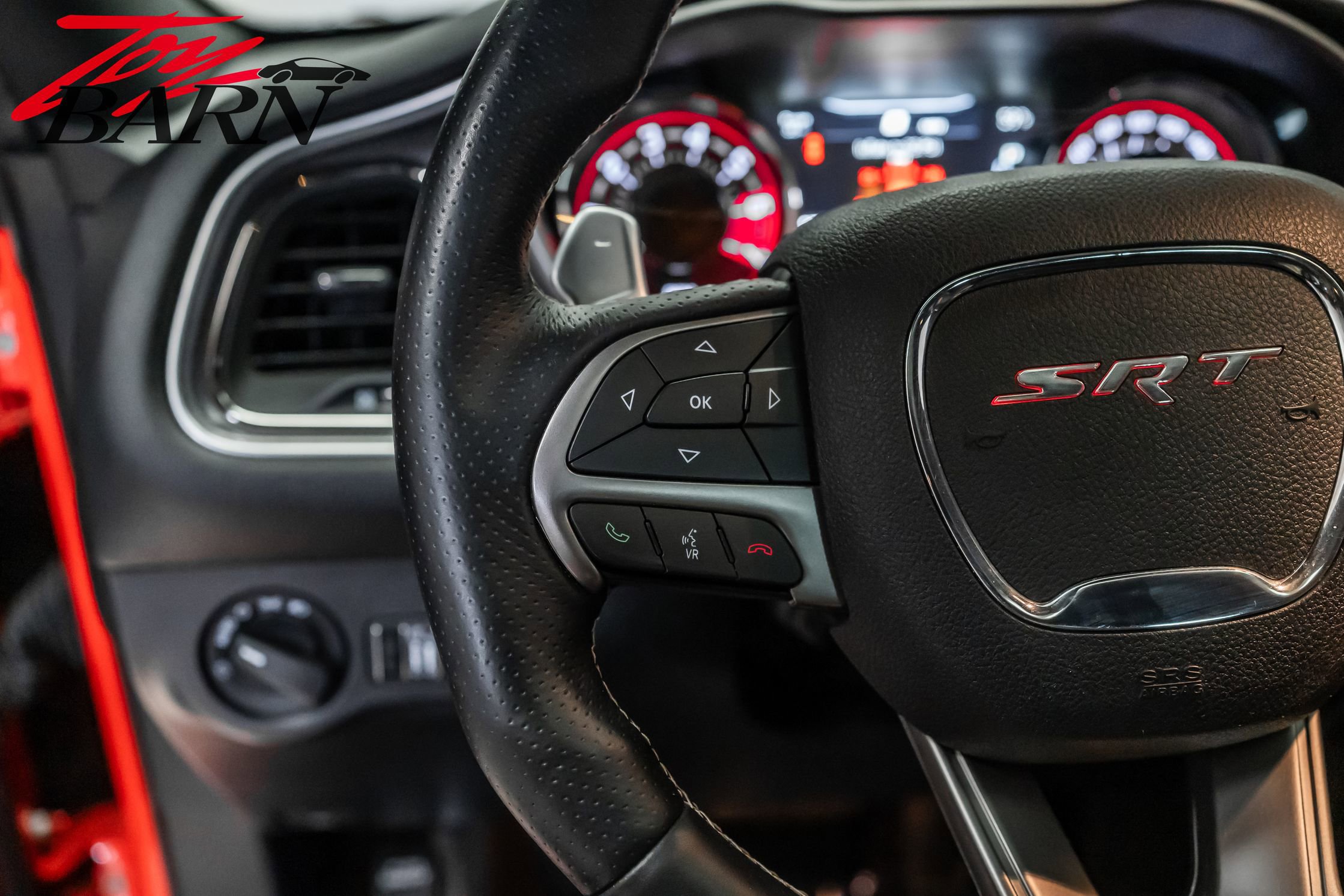 Used 2017 Dodge Challenger SRT Hellcat image 32