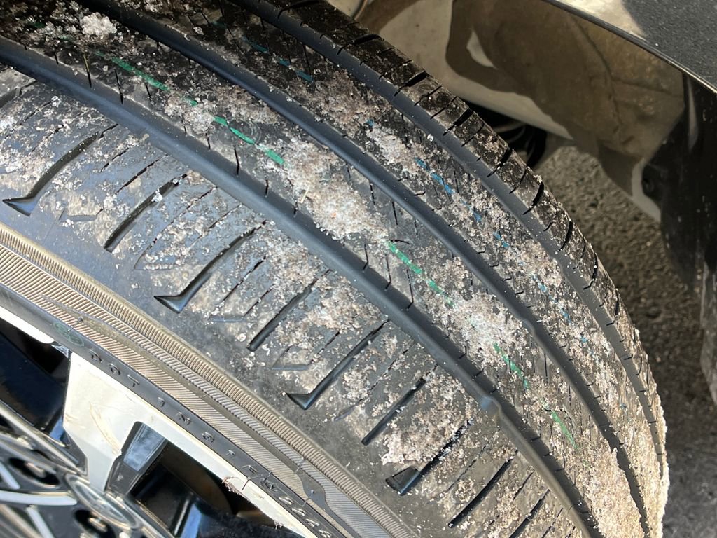 Used 2023 Toyota Prius Prime XSE image 25