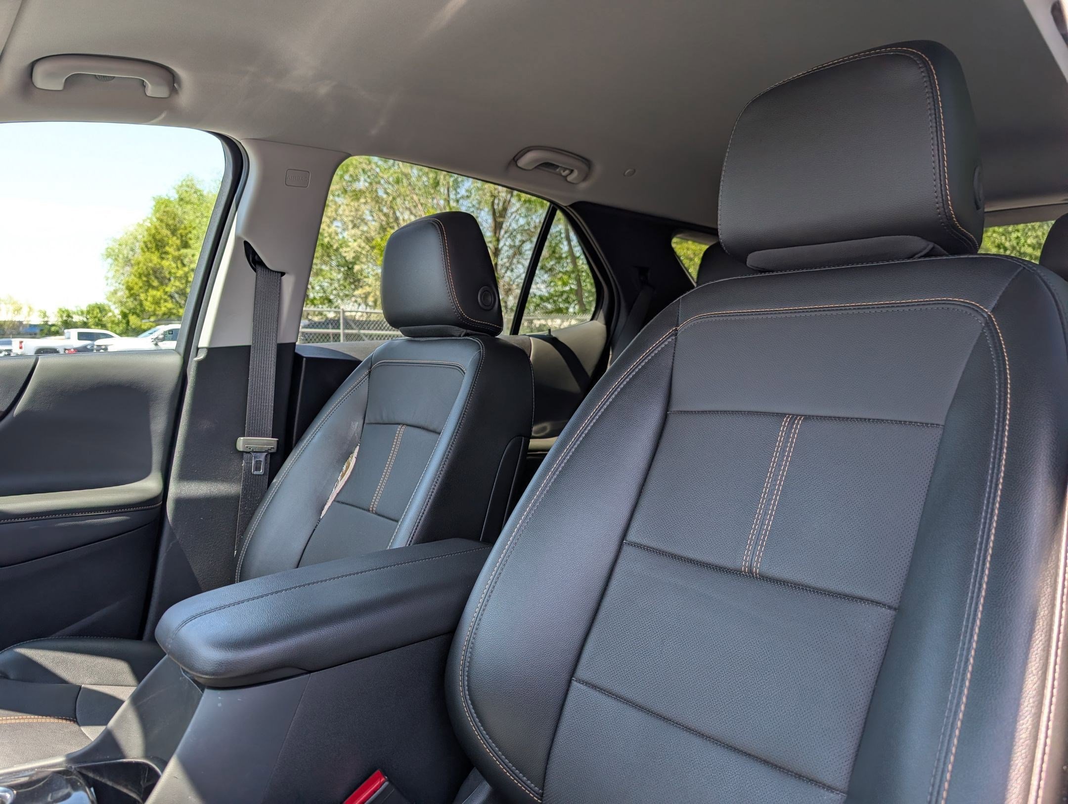 Used 2024 Chevrolet Equinox Premier AWD/4WD image 24