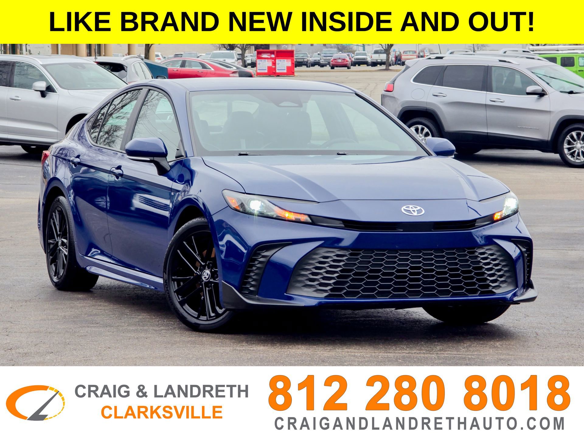 Used 2025 Toyota Camry SE image 1
