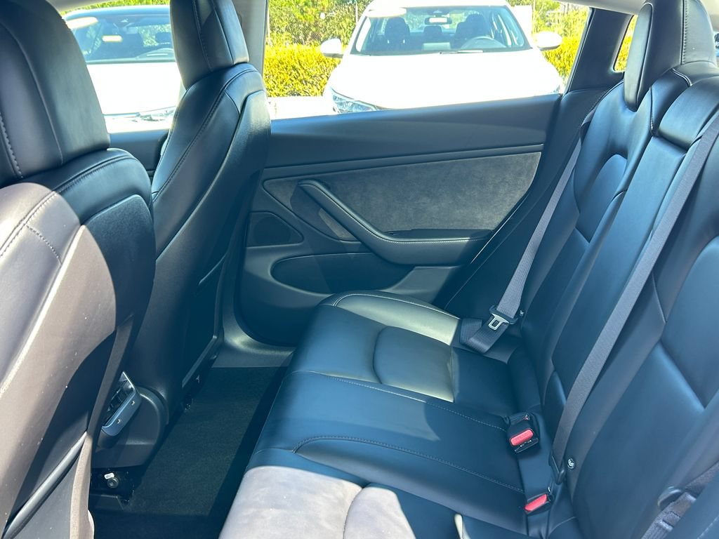 Used 2018 Tesla Model 3 Long Range RWD image 29