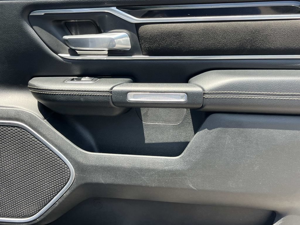Used 2019 RAM 1500 Laramie w/ Sport Appearance Package AWD/4WD image 24