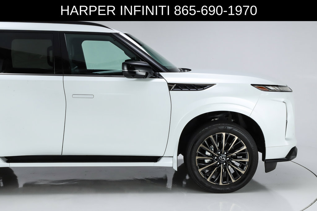 Used 2026 INFINITI QX80 4WD w/ Sport Exterior Package image 13