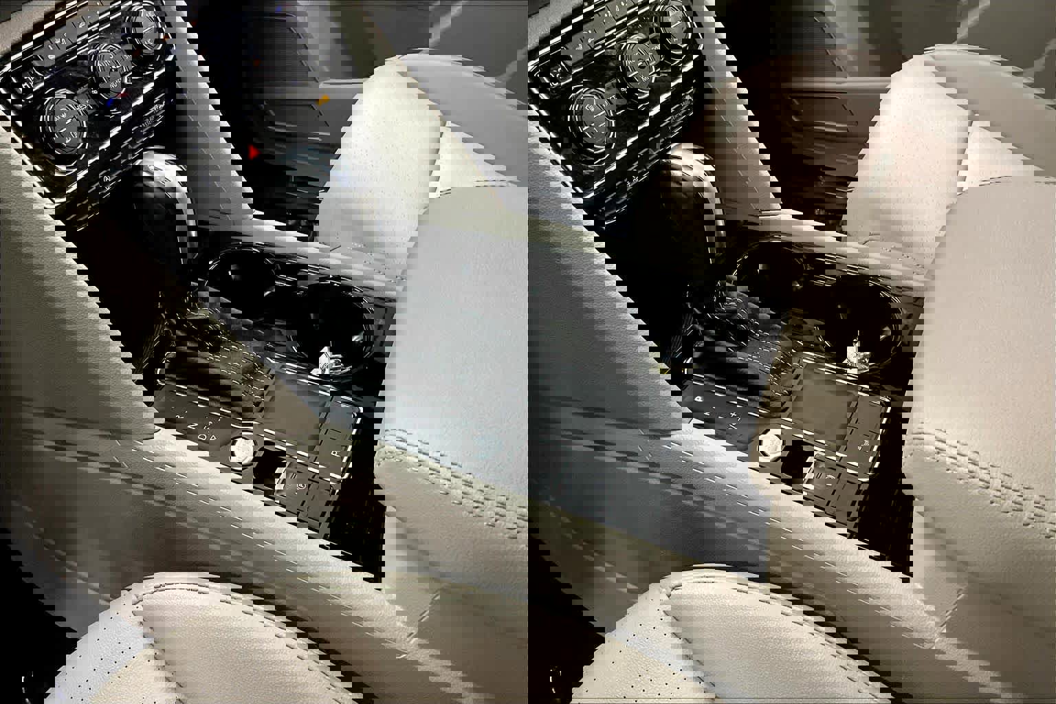 Used 2023 Volkswagen Atlas SE w/ Panoramic Sunroof Package image 20