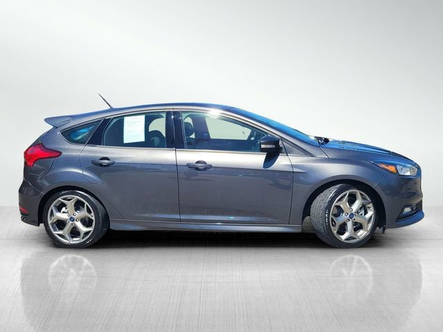 Used 2016 Ford Focus ST image 3