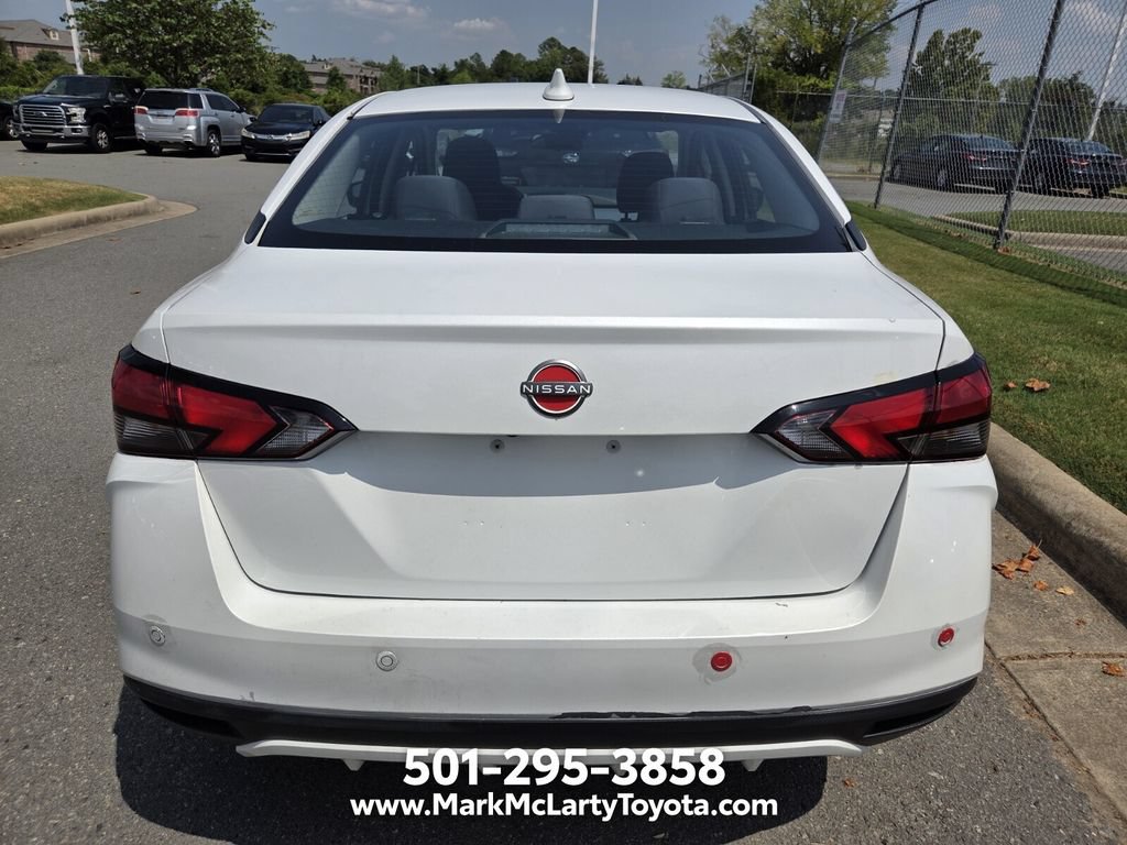 Used 2023 Nissan Versa SV FWD image 4