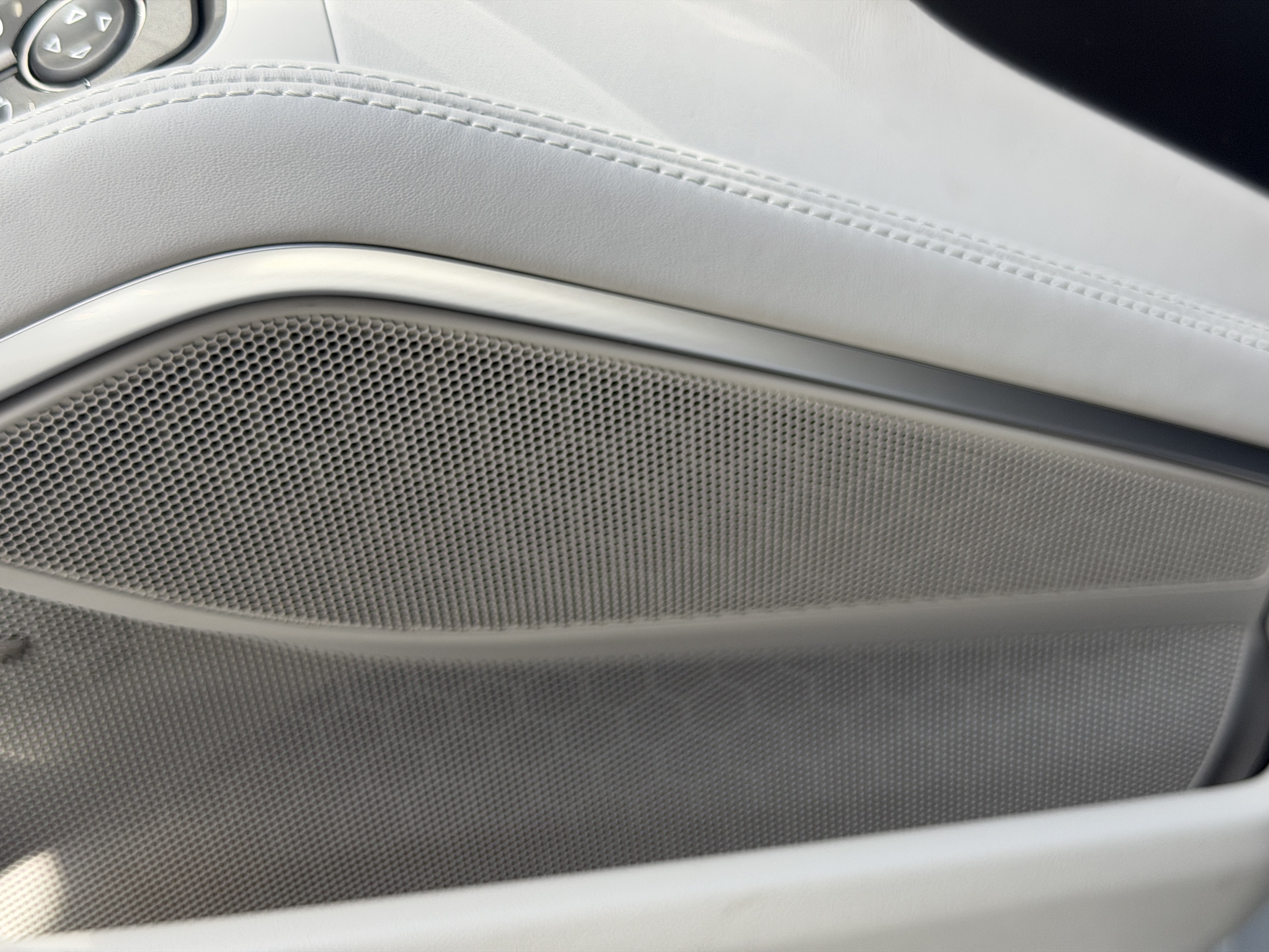 Certified 2024 Porsche 718 Boxster RWD image 19