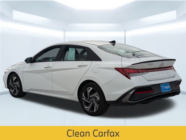 Used 2025 Hyundai Elantra Sport image 4