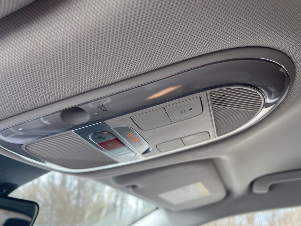 Used 2024 Hyundai Ioniq 5 SE image 31