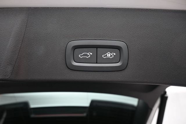 Used 2023 Volvo XC40 B5 Ultimate w/ Protection Package Premier AWD/4WD image 32