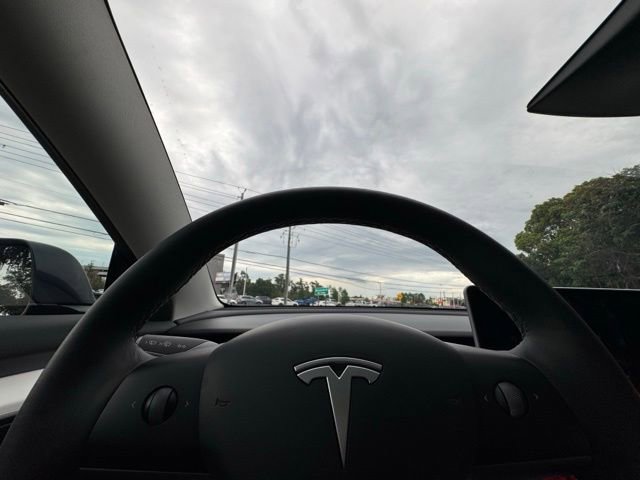 Used 2022 Tesla Model 3 Standard Range RWD image 23