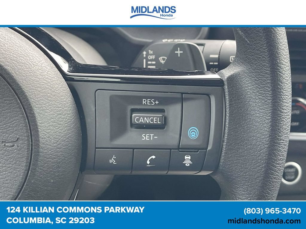 Used 2023 Nissan Rogue SV FWD image 21