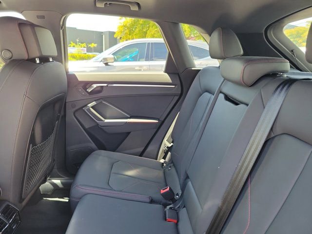 Certified 2025 Audi Q3 2.0T Premium Plus w/ Premium Plus Package AWD/4WD image 11