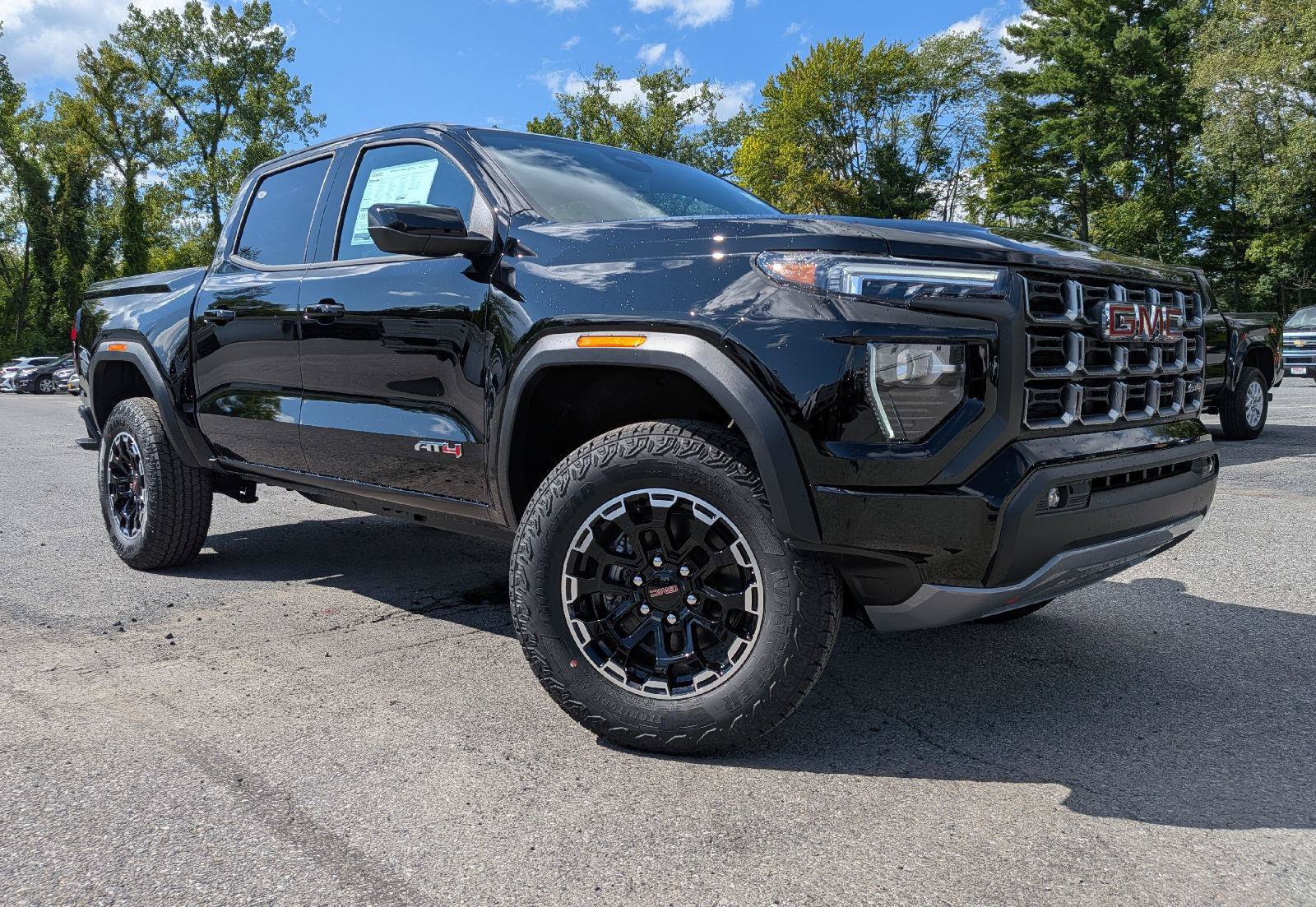 New 2026 GMC Canyon AT4 AWD/4WD image 1