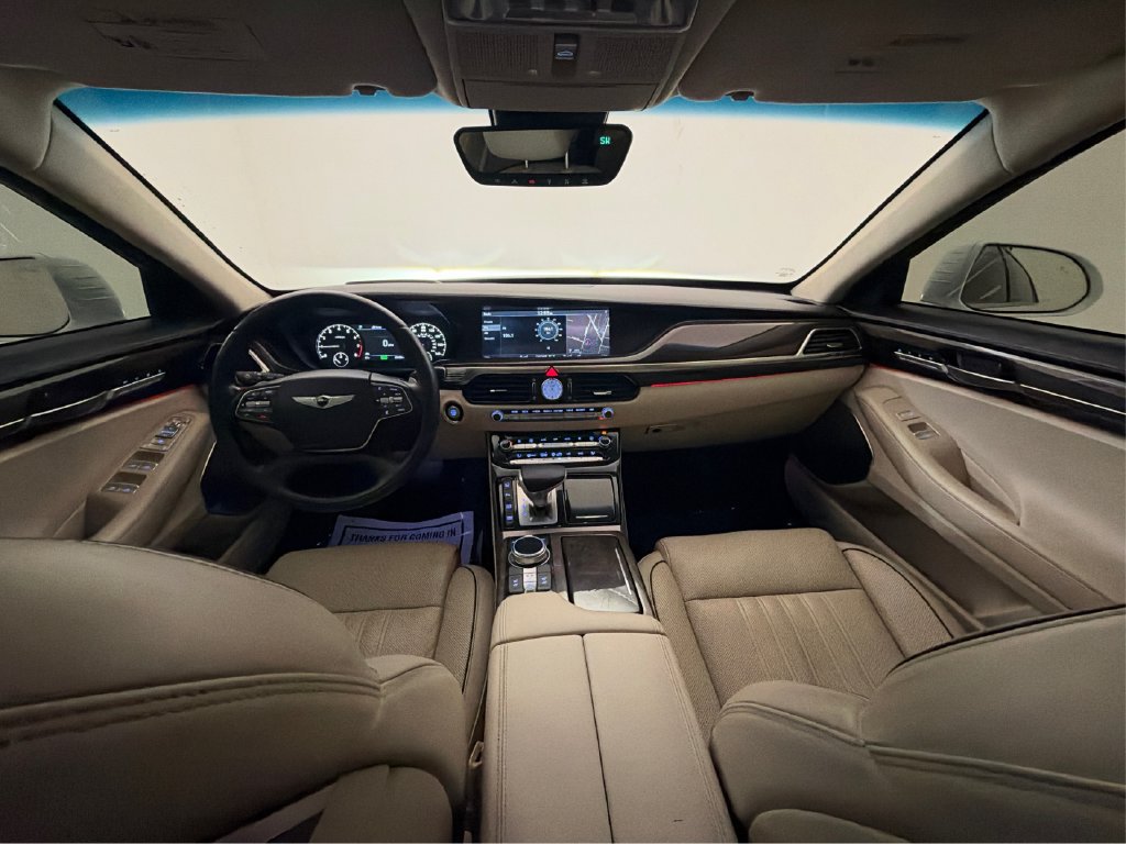 Used 2018 Genesis G90 3.3T Premium RWD image 34