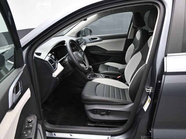 New 2026 Volkswagen Taos SEL image 9