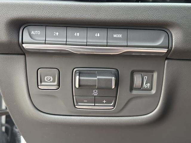 Certified 2025 Cadillac Escalade Premium Luxury w/ LPO, Floor Liner Package AWD/4WD image 35