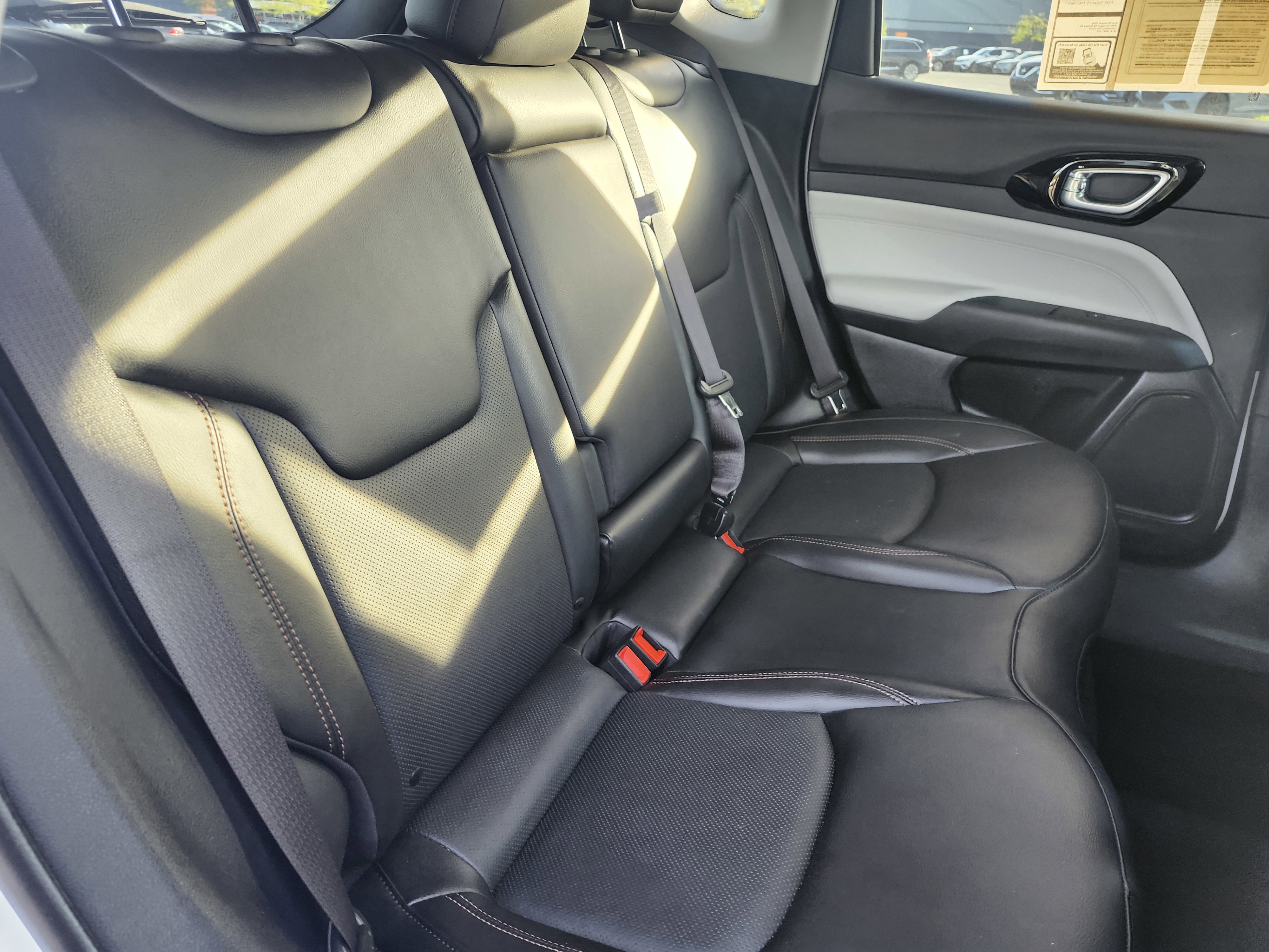 Used 2022 Jeep Compass Limited image 13