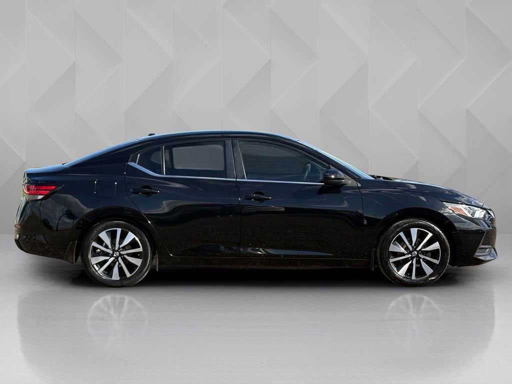 Used 2023 Nissan Sentra SV w/ SV Premium Package image 4