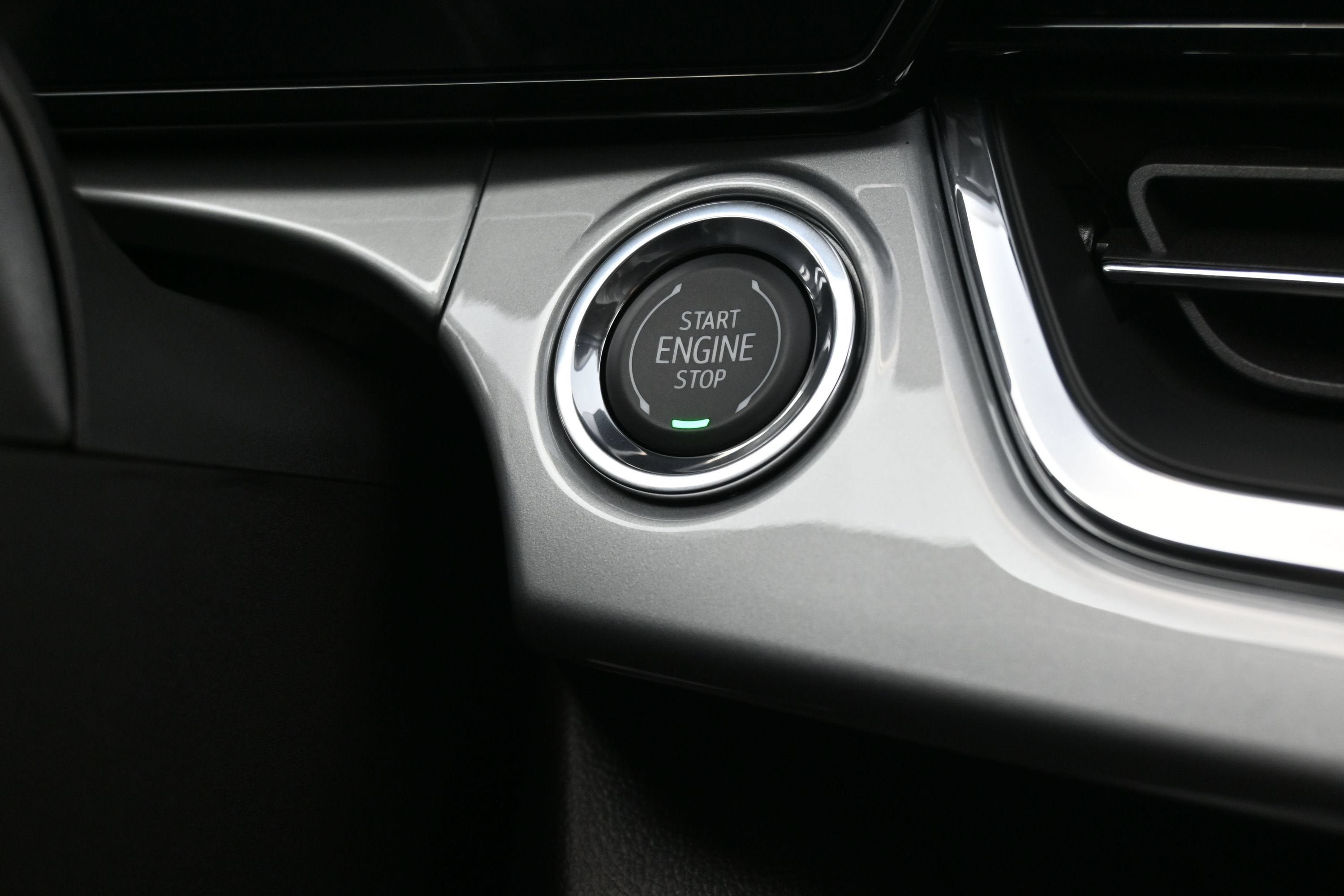 New 2026 Chevrolet Trax LT w/ Sunroof Package FWD image 19