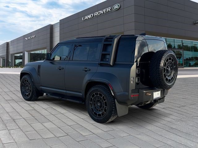 Used 2025 Land Rover Defender 110 AWD/4WD image 3