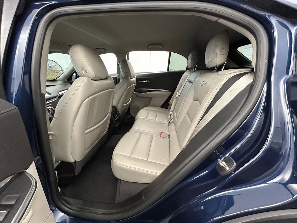 Used 2019 Cadillac XT4 Luxury image 36