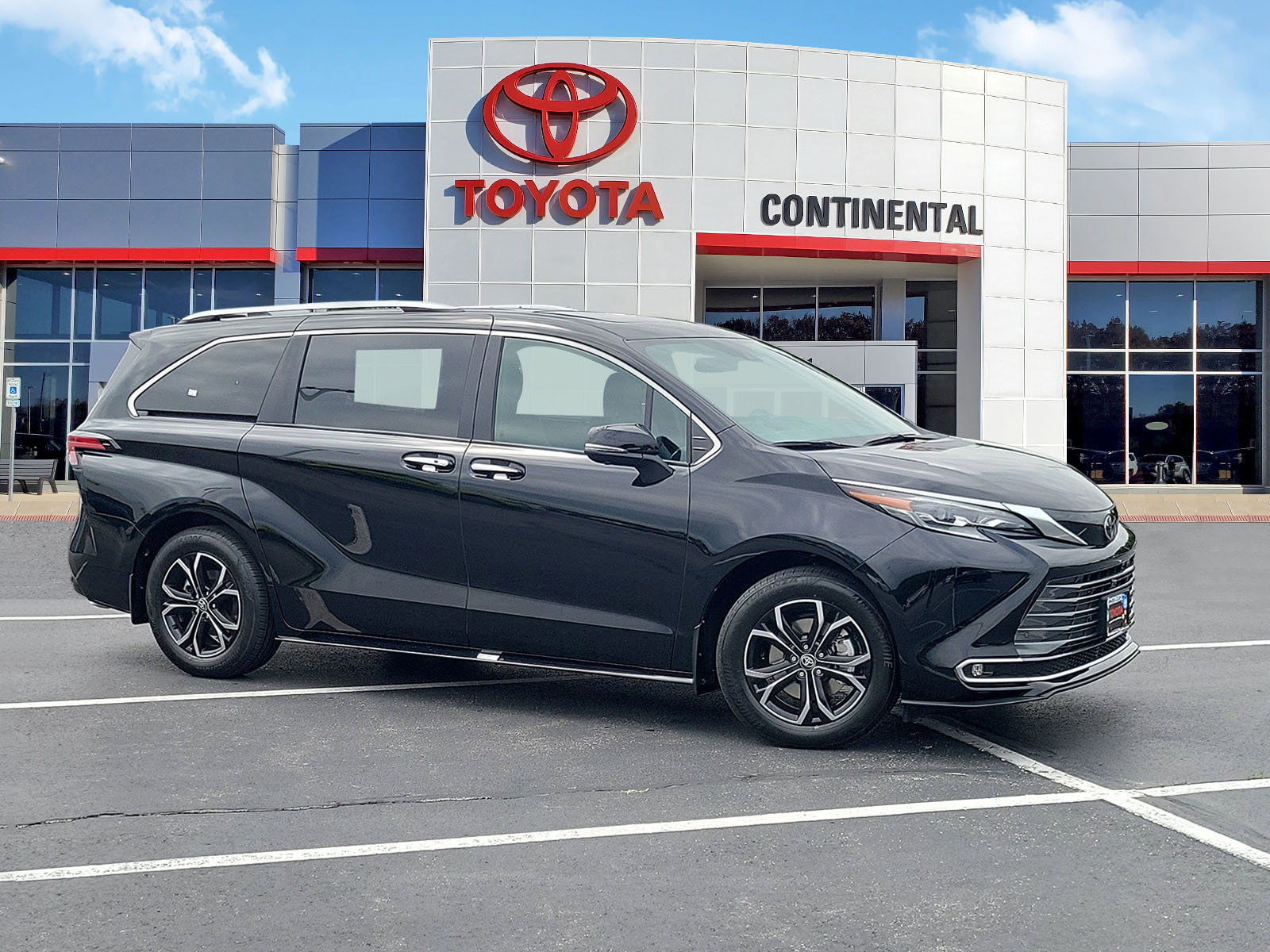 New 2026 Toyota Sienna Platinum
