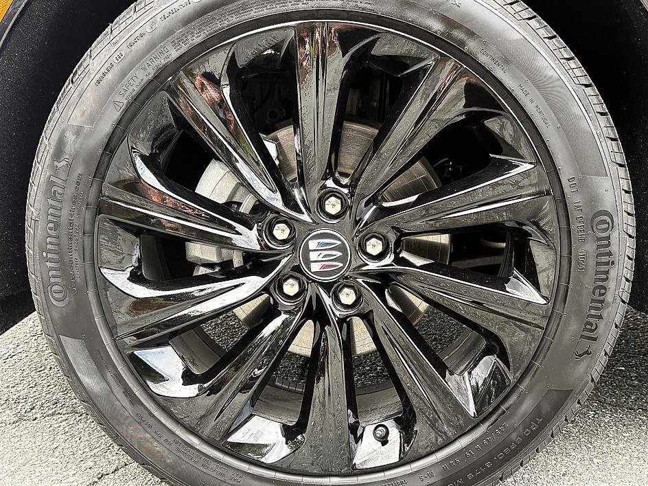 Used 2025 Buick Envista Sport Touring w/ Experience Buick Package FWD image 8