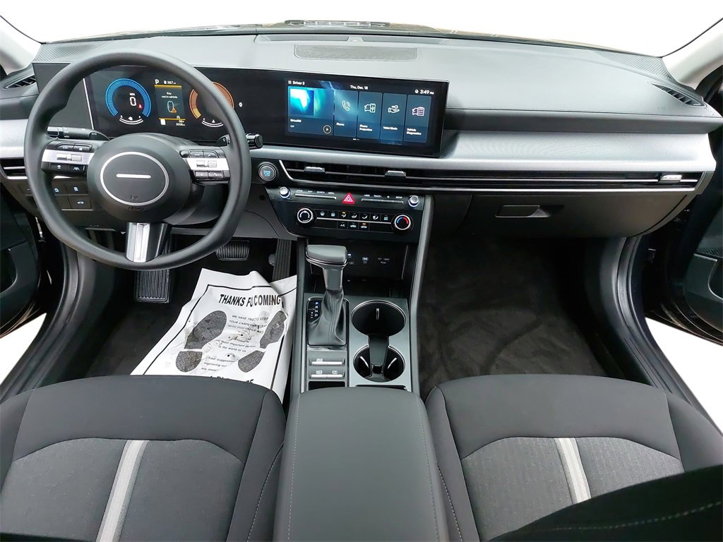Certified 2025 Hyundai Sonata SE image 9