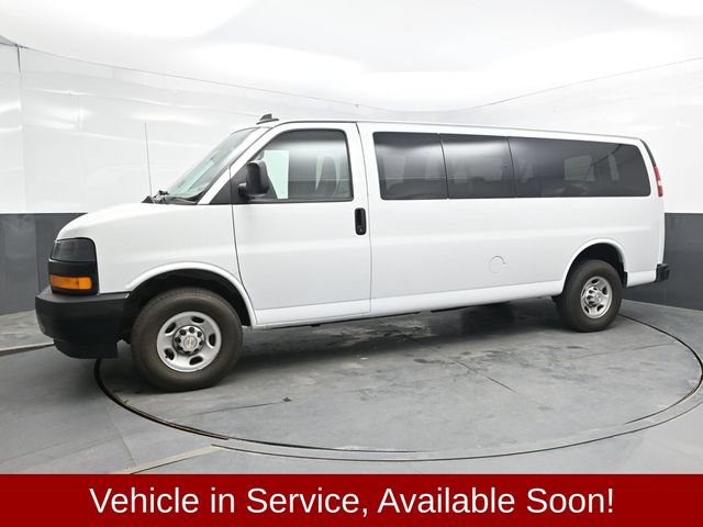 Used 2024 Chevrolet Express 3500 LS RWD image 3