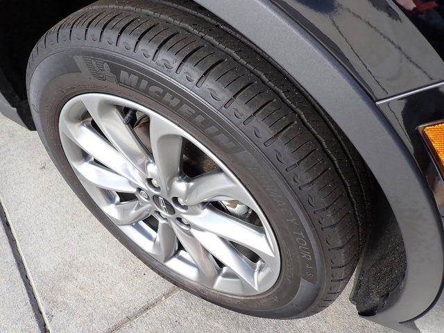 Certified 2022 Lincoln Corsair AWD w/ Premium Package image 10