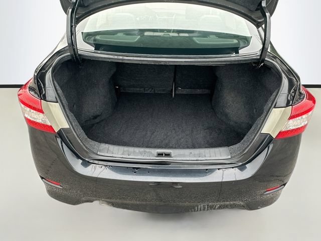 Used 2014 Nissan Sentra SR w/ SR Driver Package FWD image 25