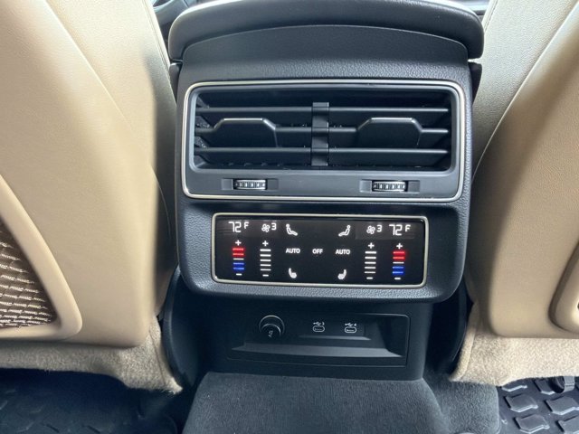 Used 2021 Audi Q8 Prestige w/ Prestige Package AWD/4WD image 23