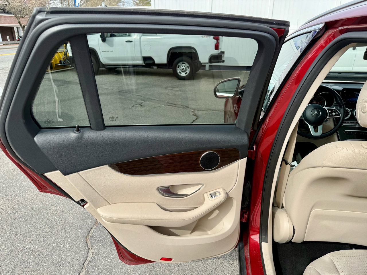 Used 2020 Mercedes-Benz GLC 300 4MATIC image 18