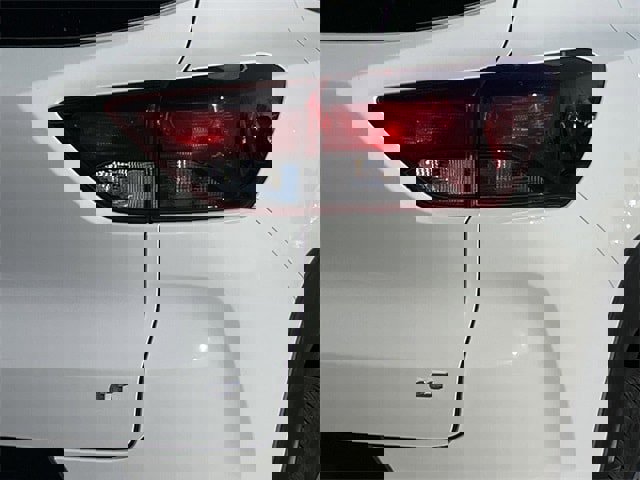 Used 2025 Chevrolet TrailBlazer LT image 7