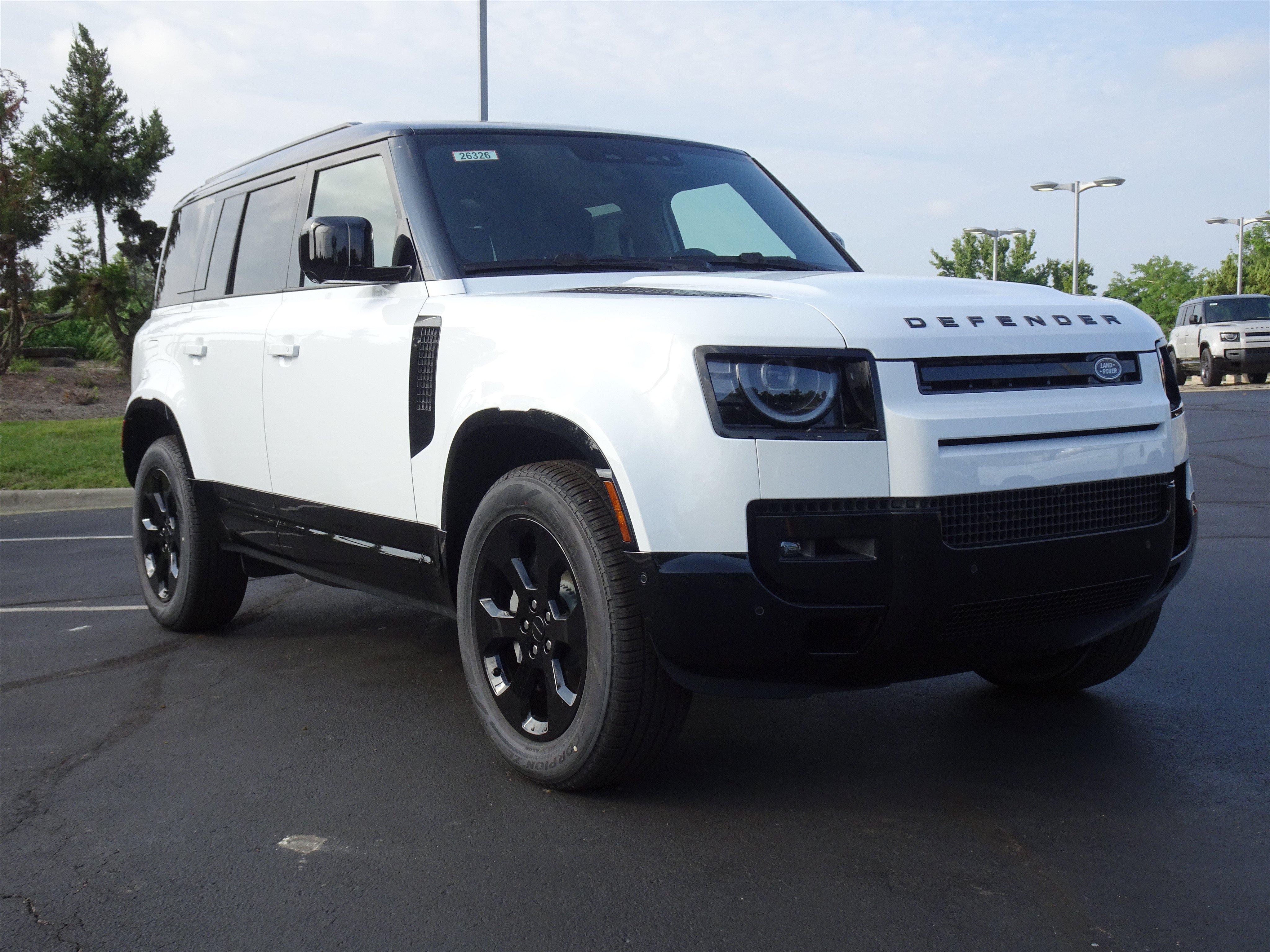 New 2026 Land Rover Defender 110 X-Dynamic SE AWD/4WD image 11