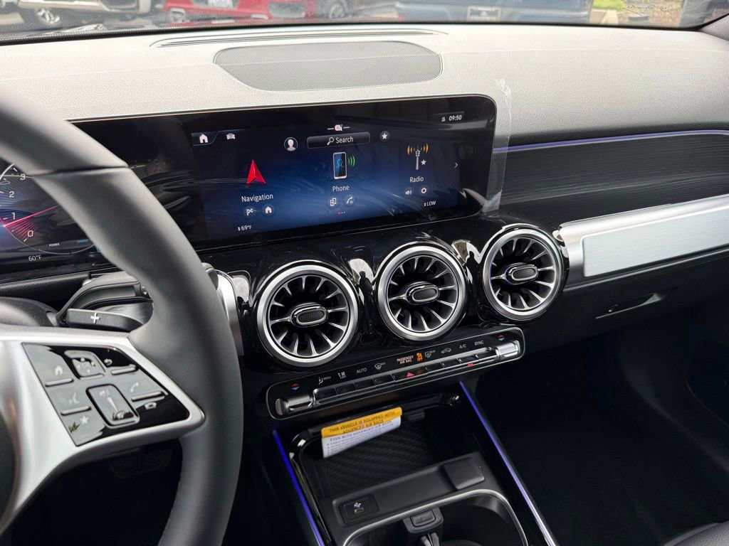 New 2026 Mercedes-Benz GLB 250 image 22