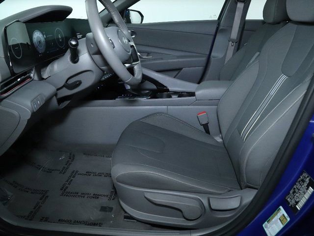 Certified 2024 Hyundai Elantra SEL w/ Convenience Package image 18