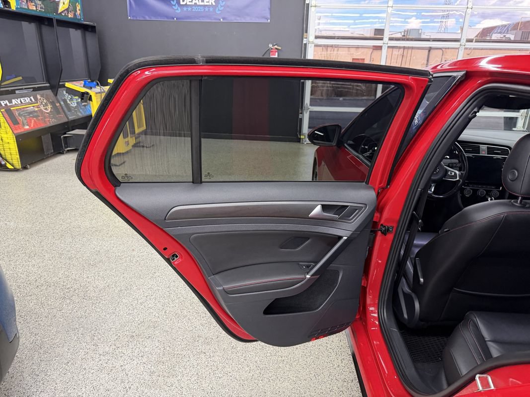 Used 2019 Volkswagen GTI SE FWD image 11