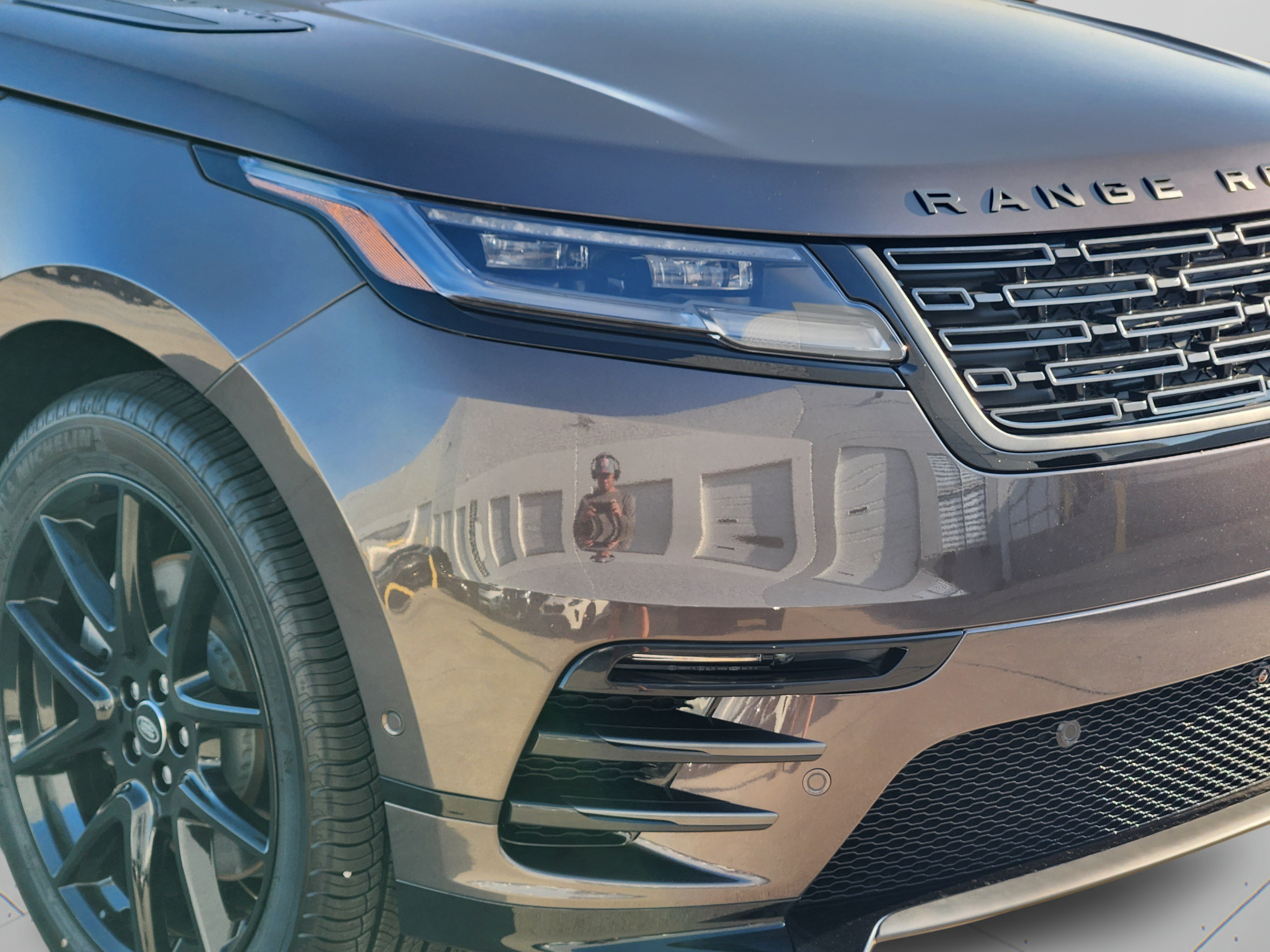 New 2026 Land Rover Range Rover Velar Belgravia AWD/4WD image 31