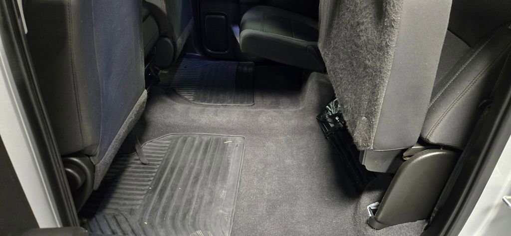 Used 2023 Chevrolet Silverado 2500 Custom w/ Custom Value Package image 17