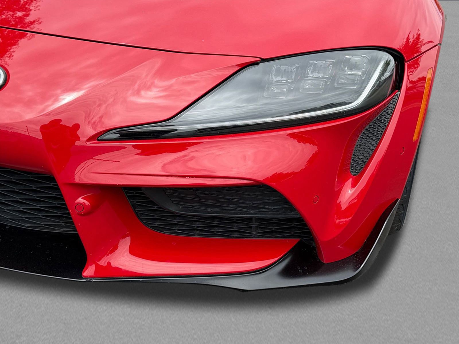 Used 2020 Toyota Supra Launch Edition w/ Driver Assist Package RWD image 11