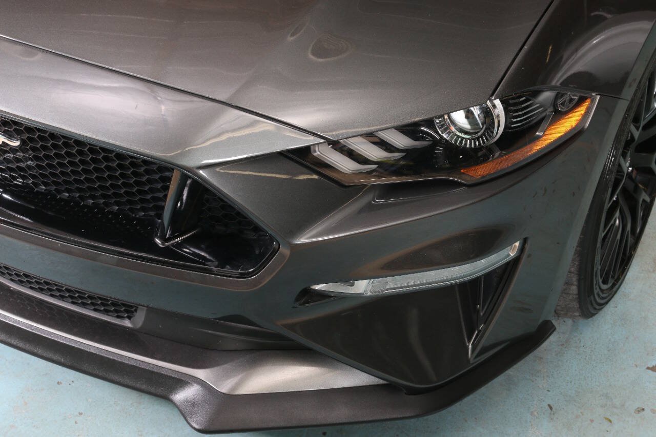 Used 2018 Ford Mustang GT w/ GT Performance Package RWD image 9