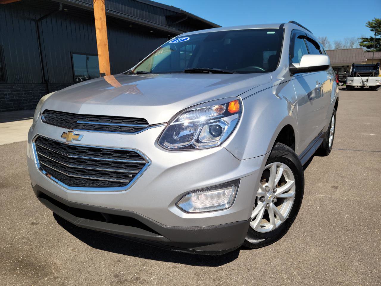 Used 2017 Chevrolet Equinox LT w/ Convenience Package image 1