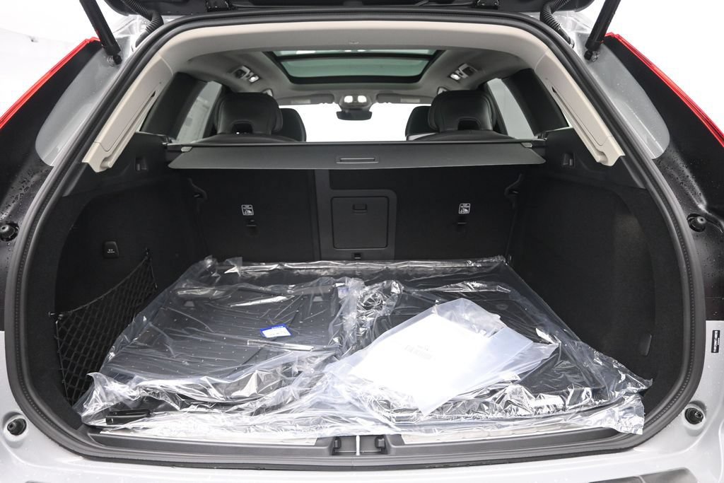 New 2026 Volvo XC60 B5 Ultra w/ Climate Package AWD/4WD image 22