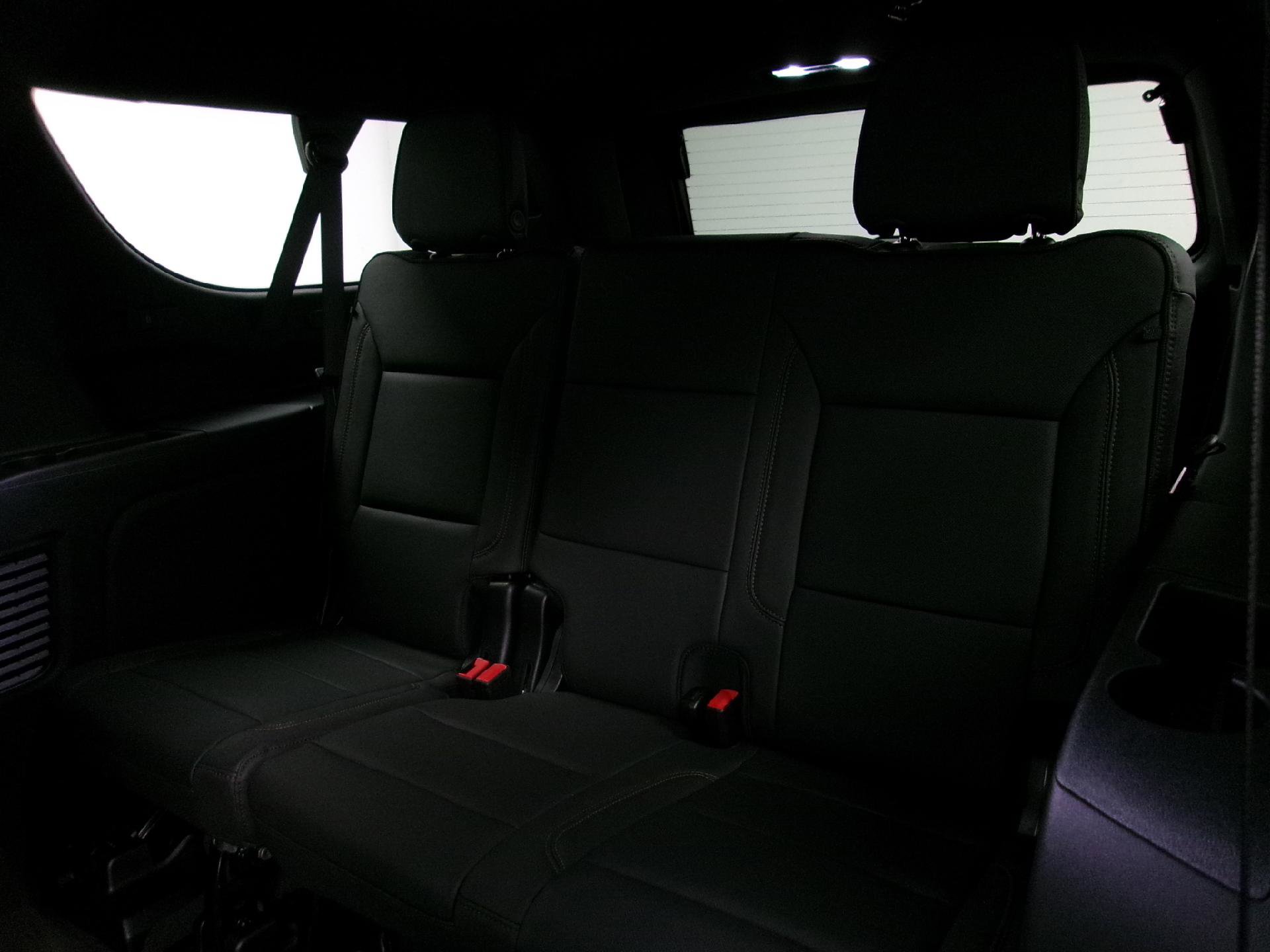 New 2025 Chevrolet Suburban High Country image 11